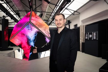 Cube Fashion Takes Shape front view