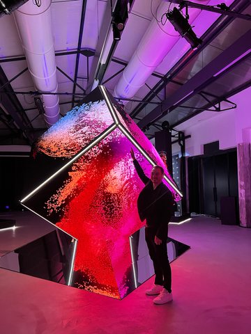 Cube Fashion Takes Shape interaction detail